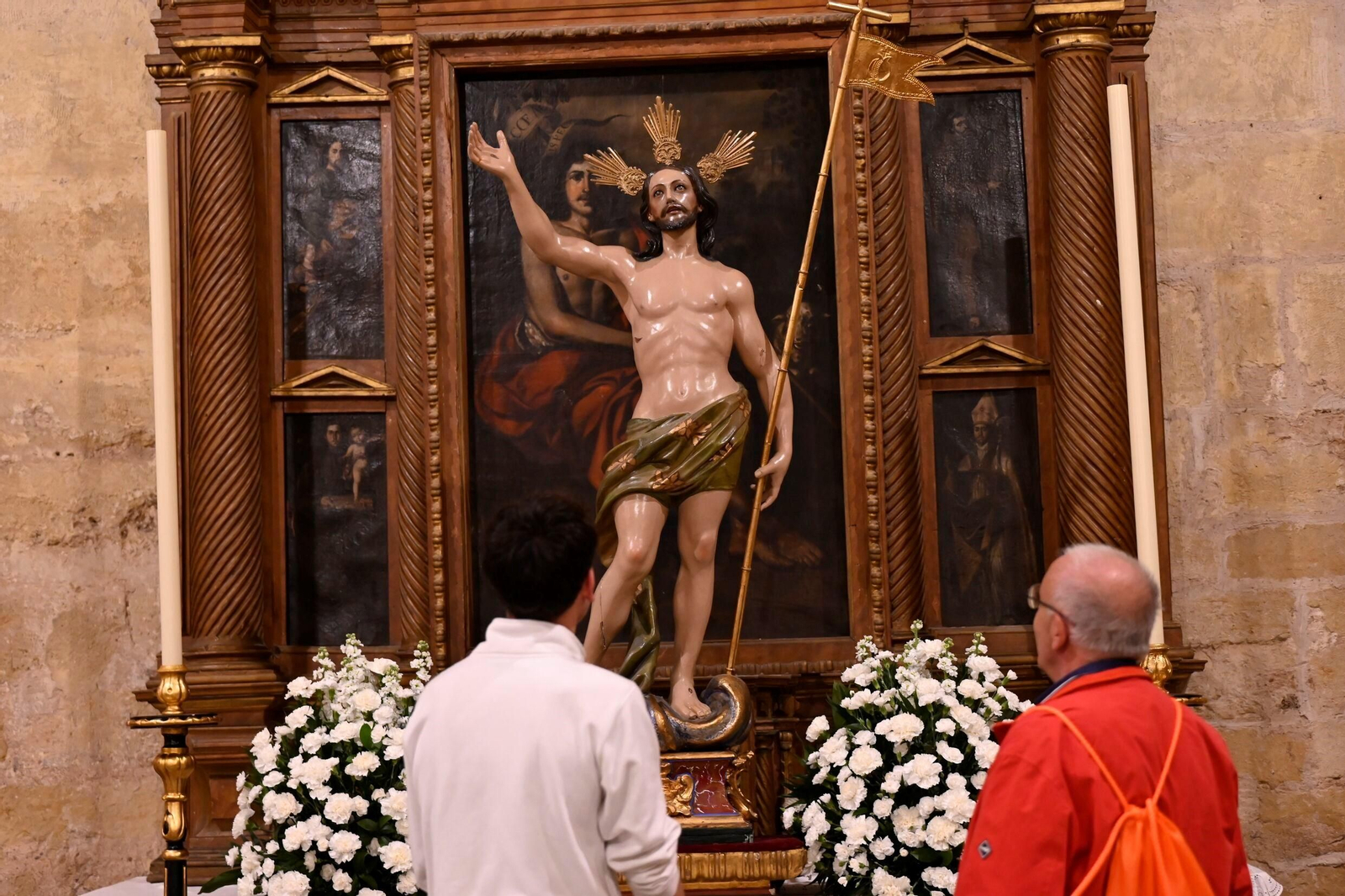 Las imágenes del Resucitado en una cita histórica en la iglesia de Santa Marina de Córdoba