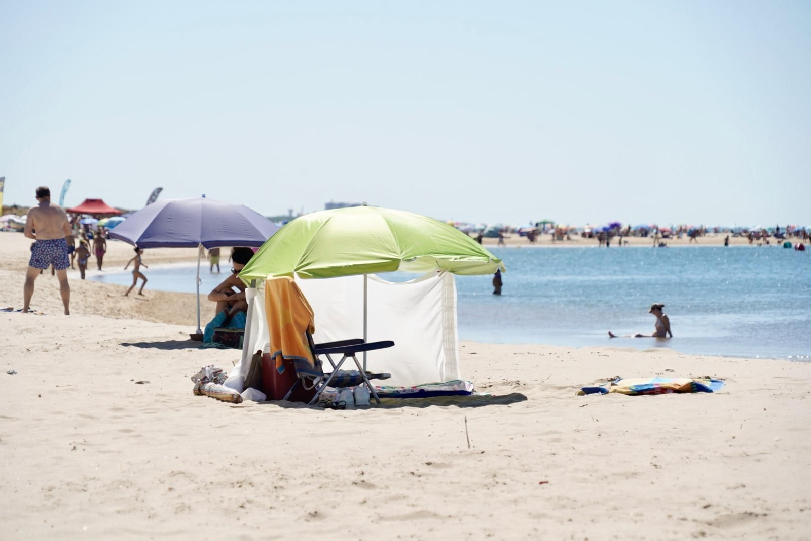 La mañana del sábado en la nueva playa de El Portil