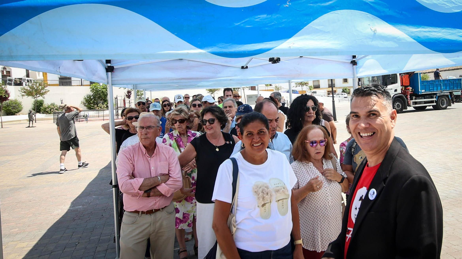 Colas en la primera jornada de puertas abiertas al Museo Lola Flores en Jerez