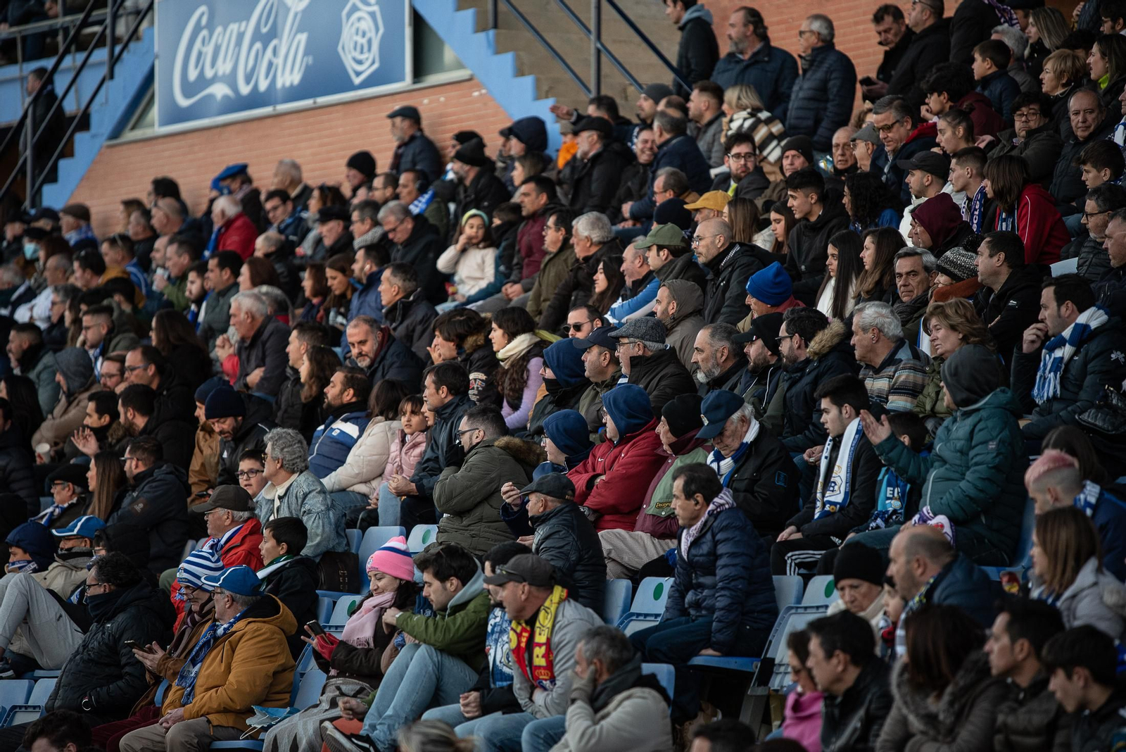 Imágenes de la afición en el Recreativo - San Roque