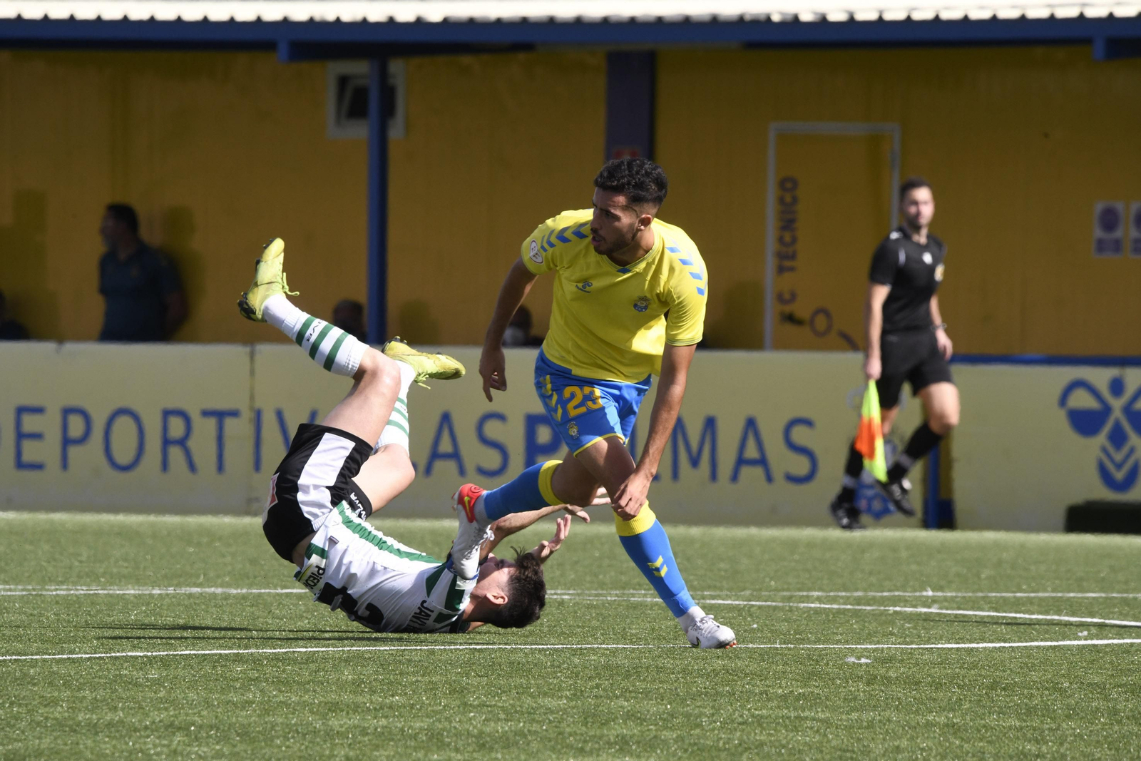 Las imágenes del empate del Córdoba CF ante Las Palmas Atlético