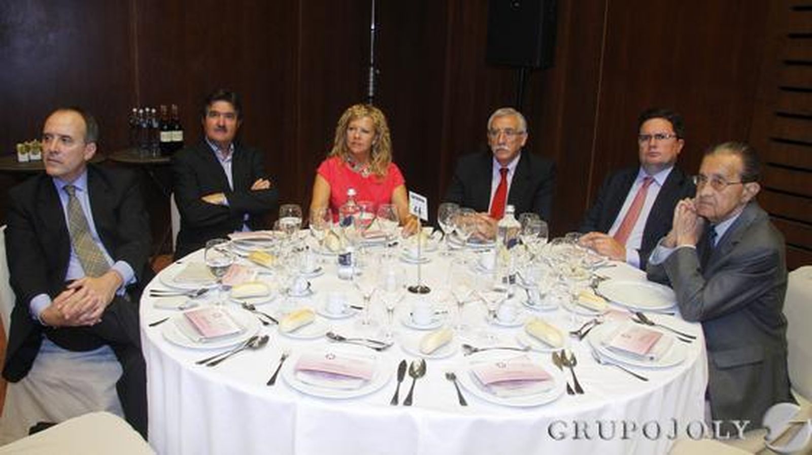 Luis Miguel Rufino, Miguel Villanueva, Ana Alonso, José Cosano, Carlos Gálvez y Vicente Serrano.

Foto: Victoria Hidalgo / Juan Carlos Vazquez