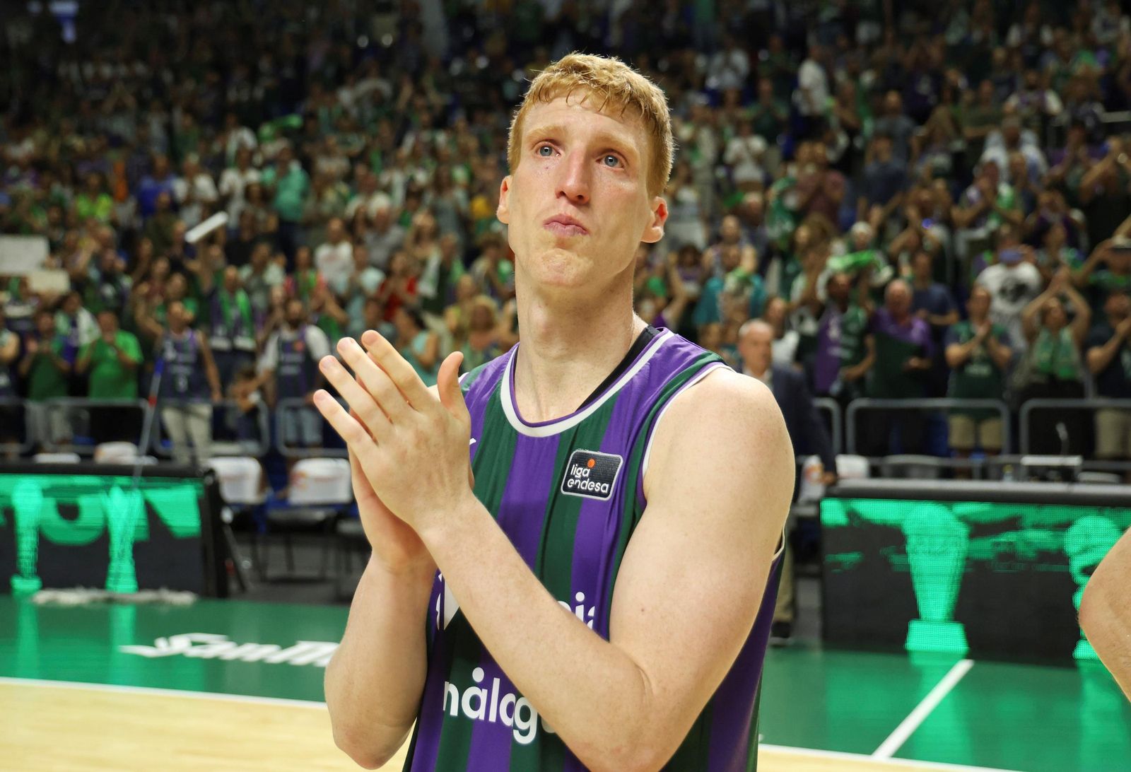 Piel de gallina con el adiós del Carpena al Unicaja