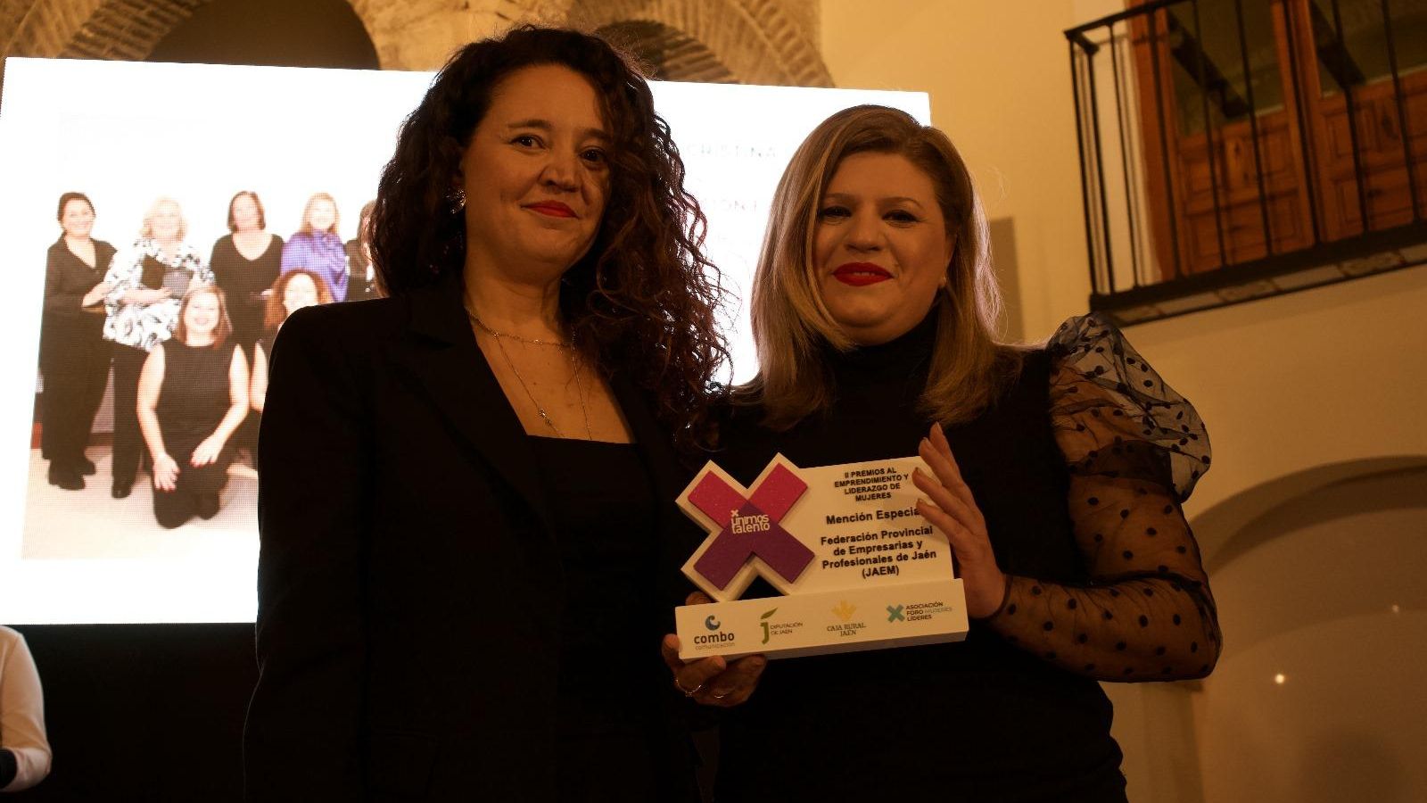 Se entregó una mención especial a la Federación Provincial de Empresarias y Profesionales de Jaén (JAEM), presidida por Cristina Sor