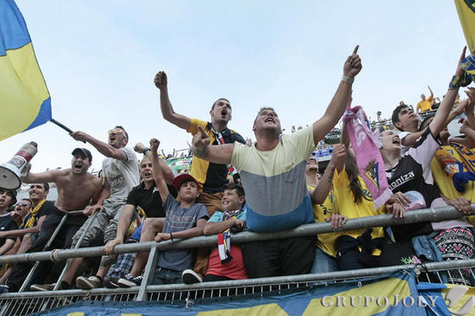 El Cádiz golea a La Roda (4-1) y vuelve al cuarto puesto gracias a la derrota del Guadalajara

Foto: Fito Carreto