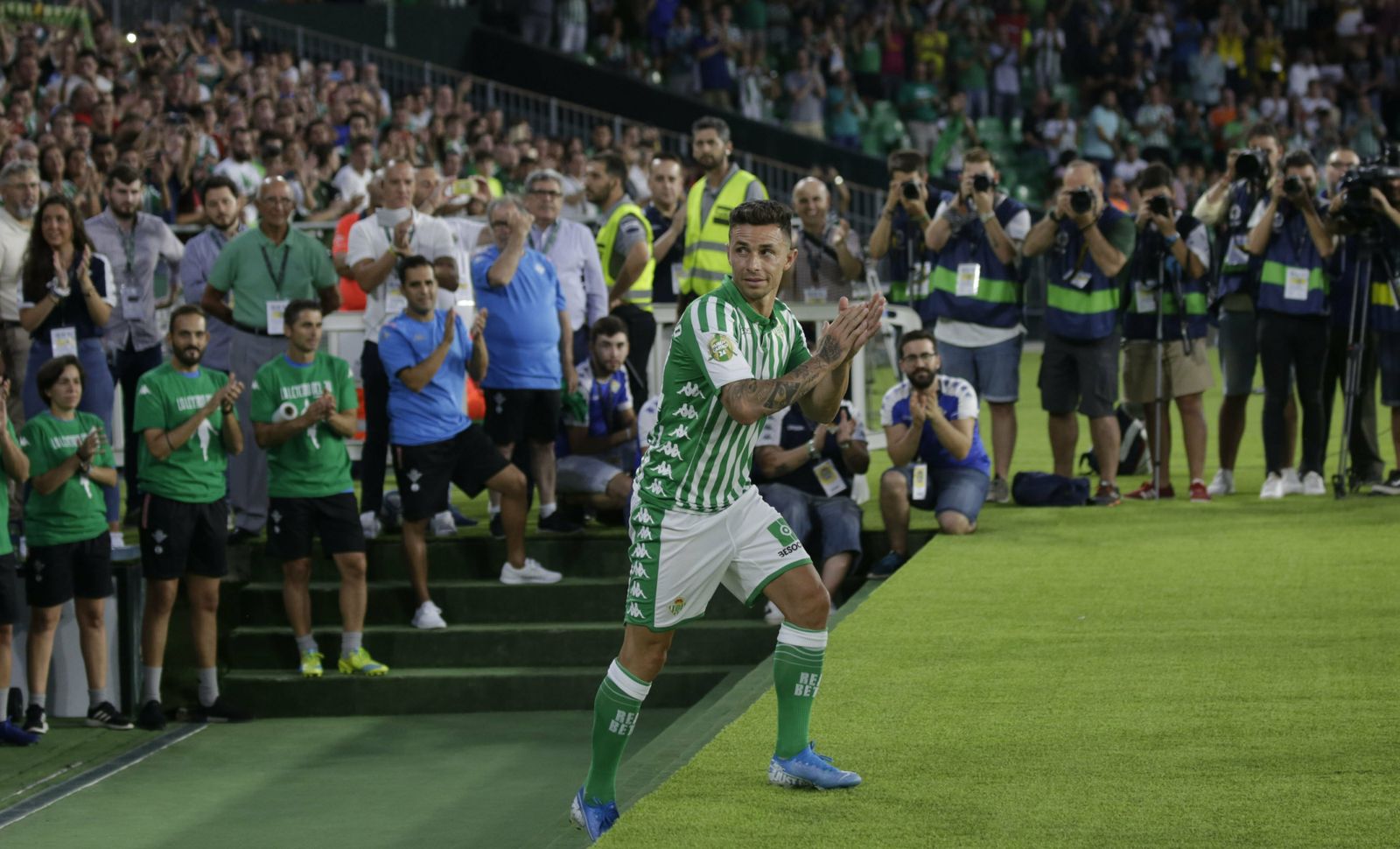 Las imágenes del Betis-Las Palmas homenaje a Rubén Castro
