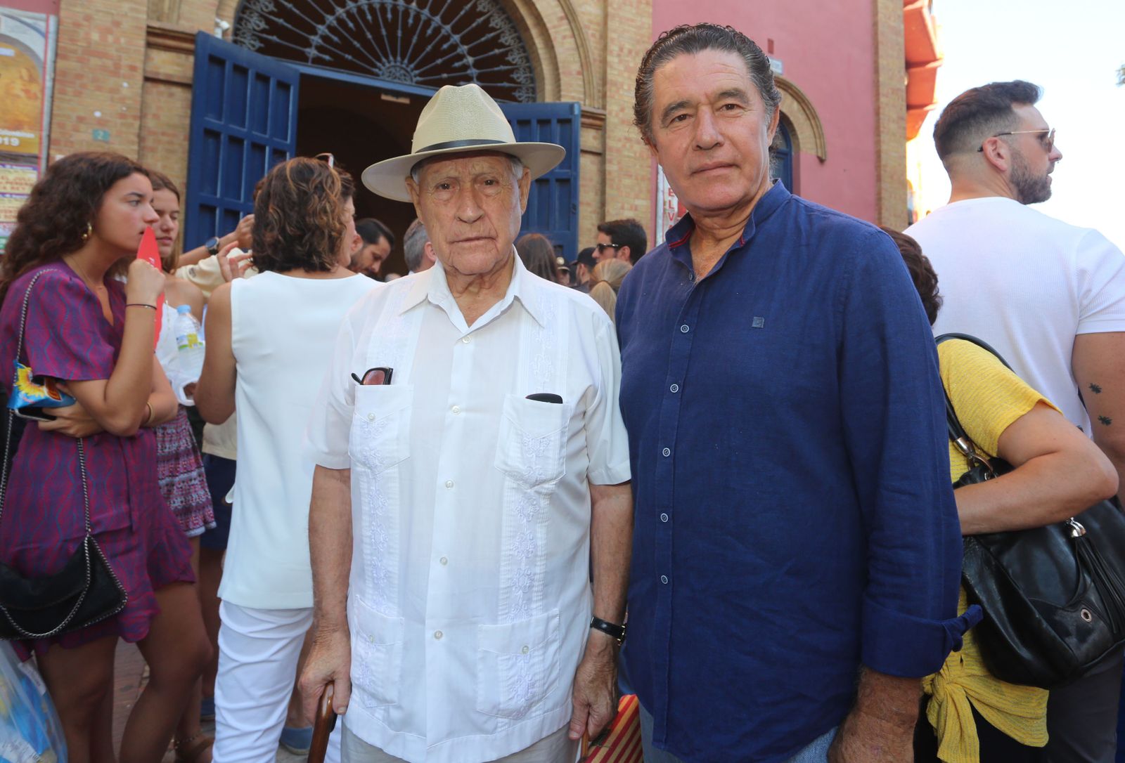 Imágenes del ambiente de la corrida del 3 de agosto en la Plaza de Toros de la Merced