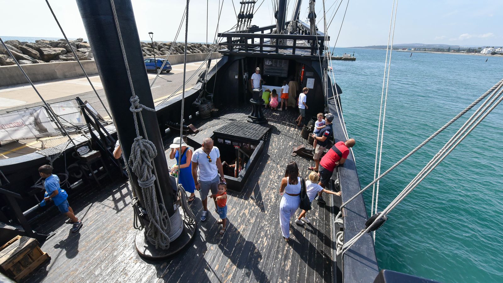 La Nao Victoria en el Puerto de Sotogrande, en imágenes