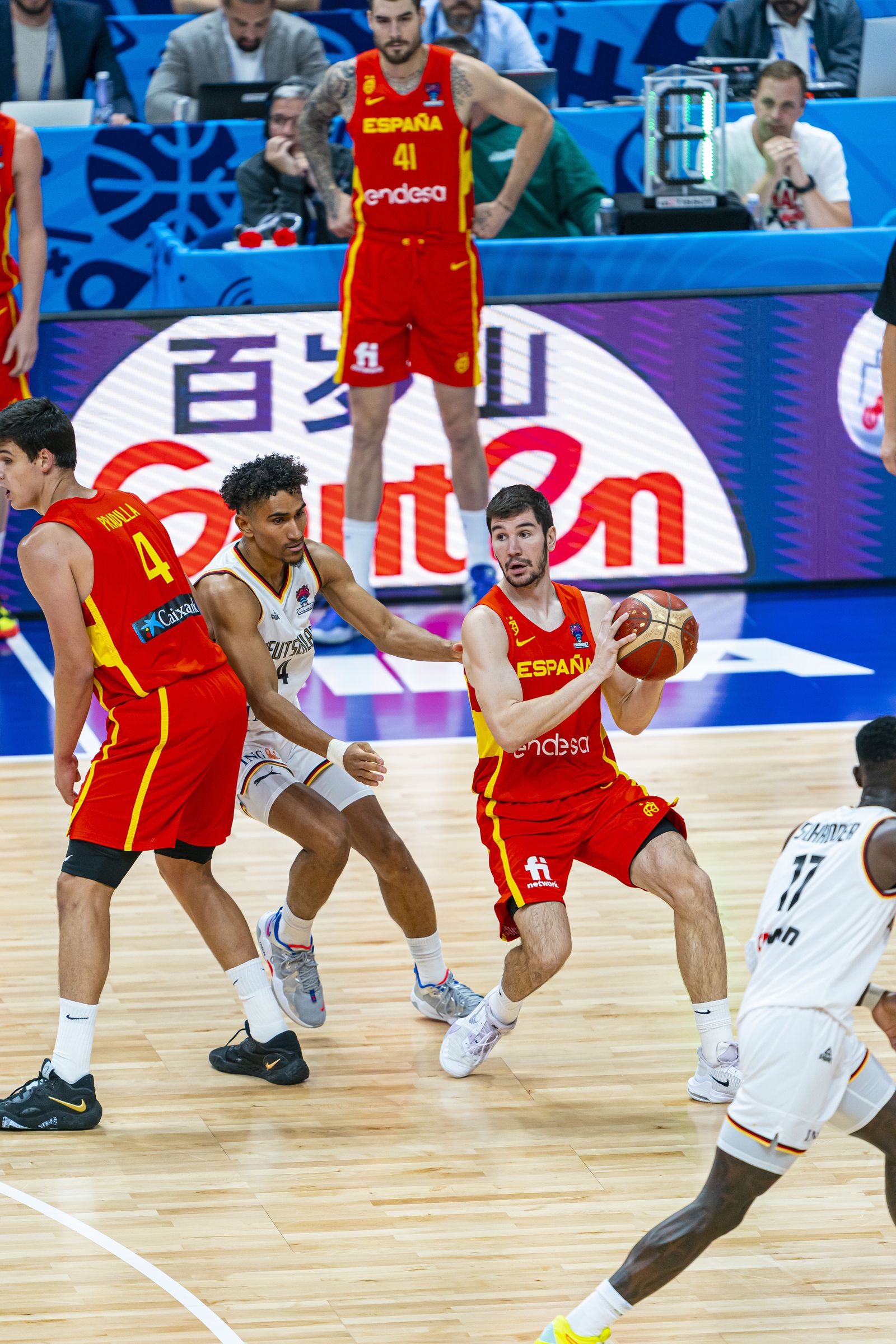 Las fotos de Darío Brizuela y Alberto Díaz en la victoria de España sobre Alemania en el Eurobásket