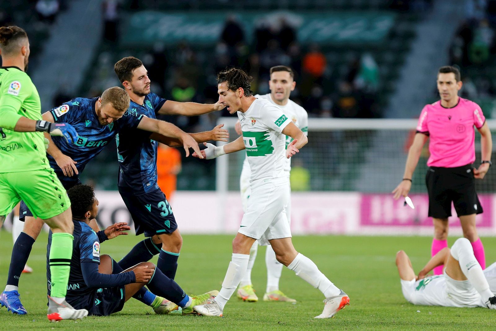 Las imágenes del Elche - Cádiz