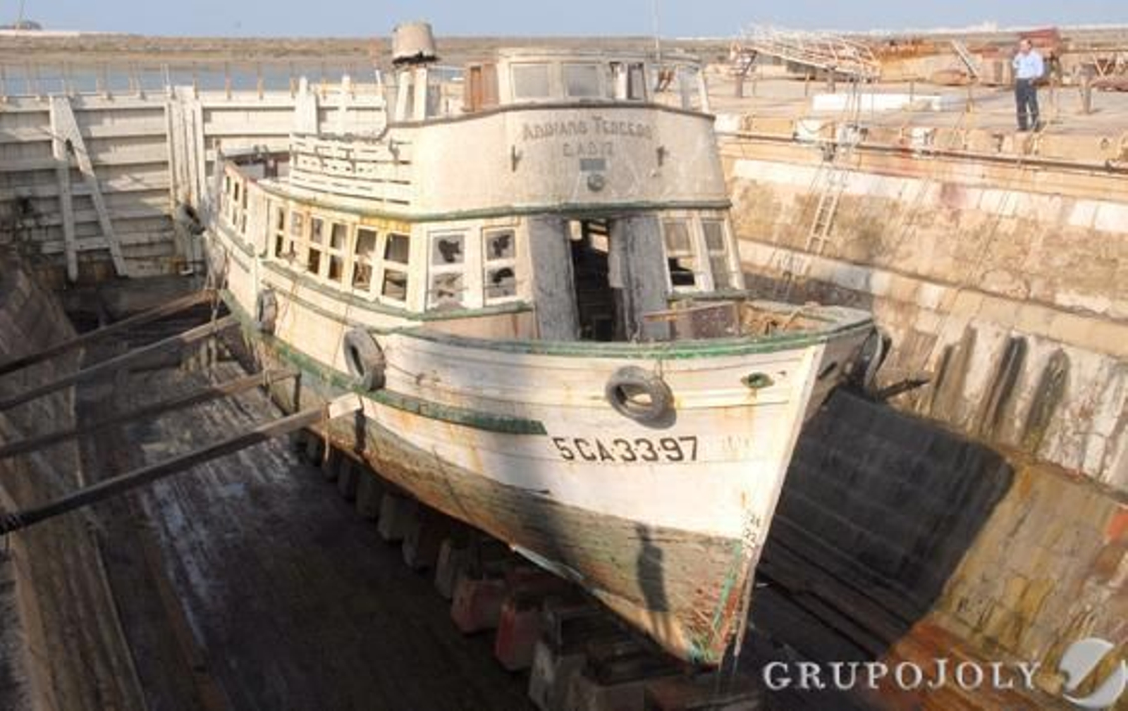 El Vaporcito se encuentra ya en el dique seco de los astilleros de San Fernando a la espera de una decisión sobre su futuro.

Foto: Elias Pimentel