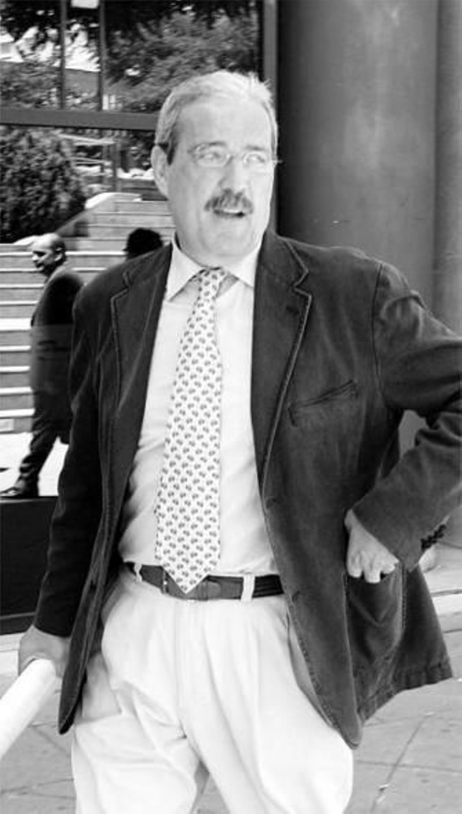 Manuel Lorente fue el último en declarar y en abandonar el juzgado.