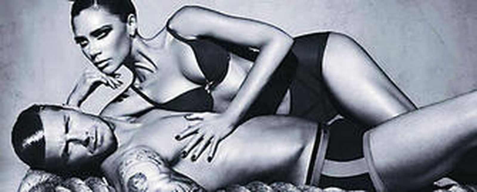 Los Beckham posan para Armani siendo la "pareja ideal"