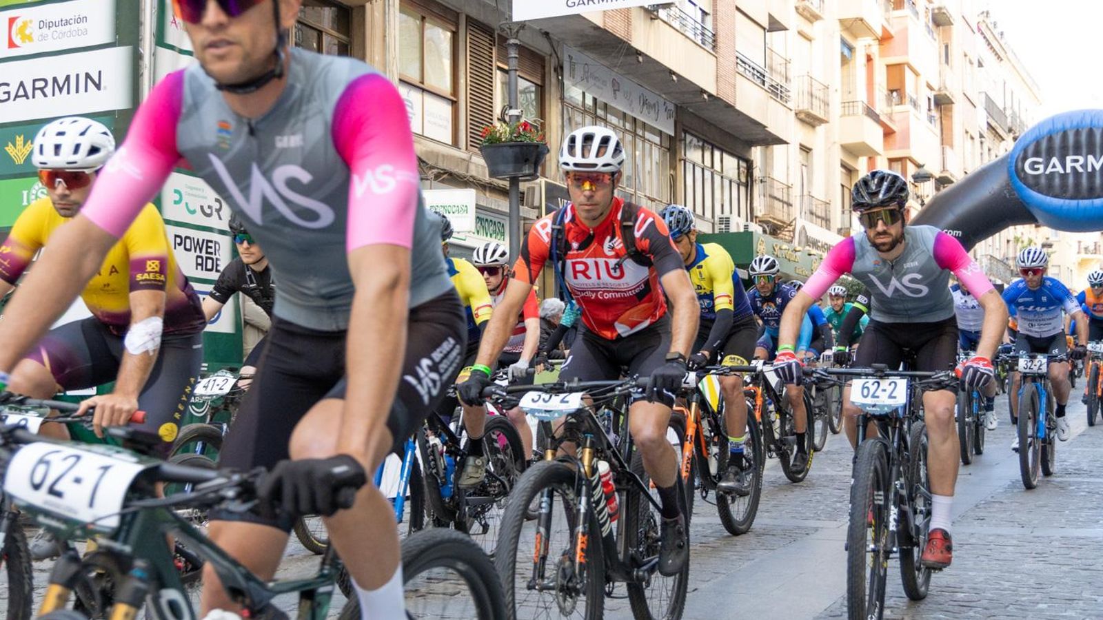 En imágenes: la Andalucía Bike Race llega a Jaén en su tercera etapa