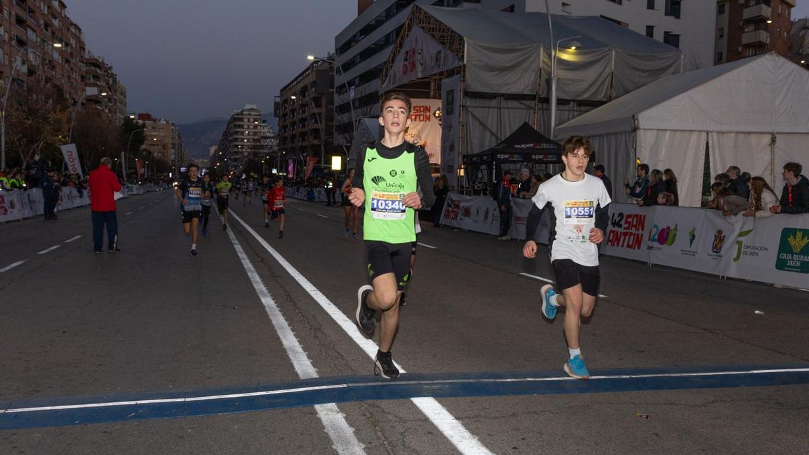 En imágenes: Las promesas del atletismo brillan en la Carrera Infantil de San Antón 2025