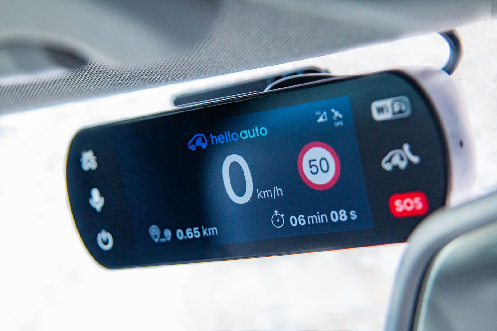 Asistente de conducción que llevan todos los asegurados con Hello Auto.