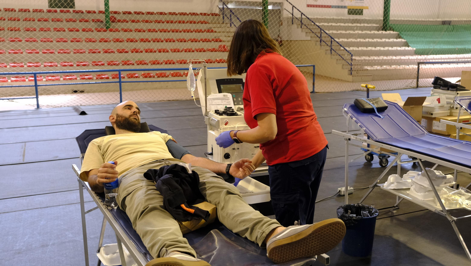 Imágenes de la donación colectiva de sangre y plasma en el Pabellón Rafael Florido
