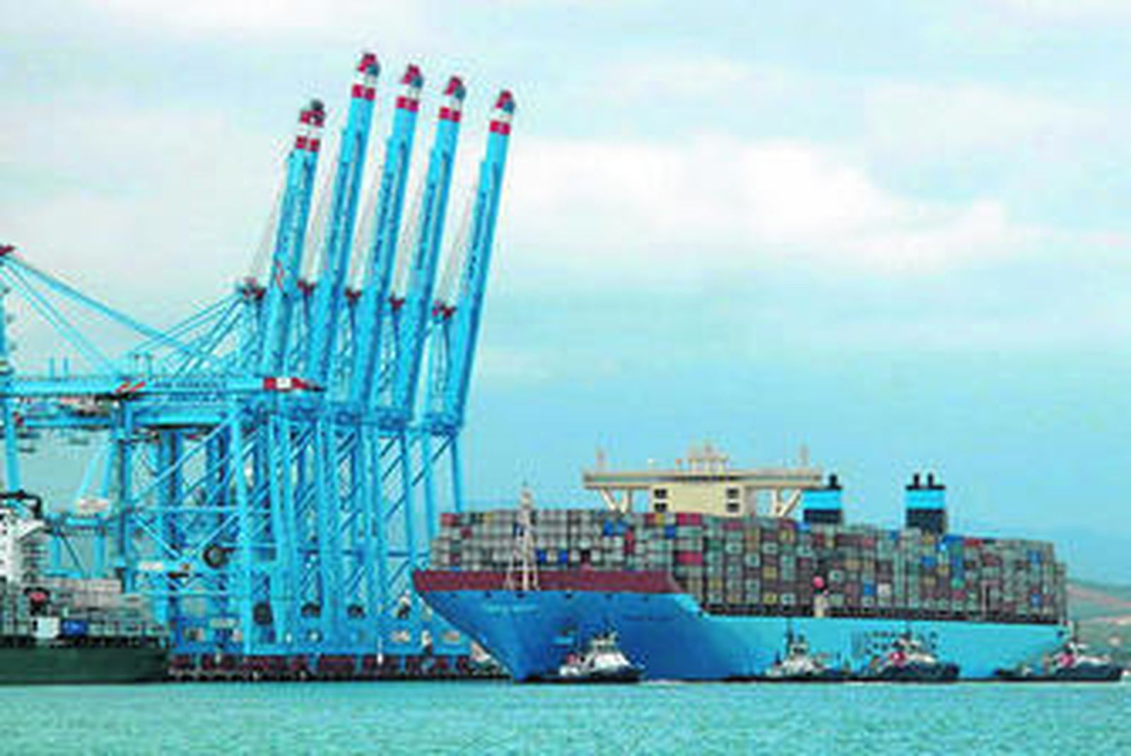 El 'Margrethe Maersk', a su llegada al muelle Juan Carlos I.