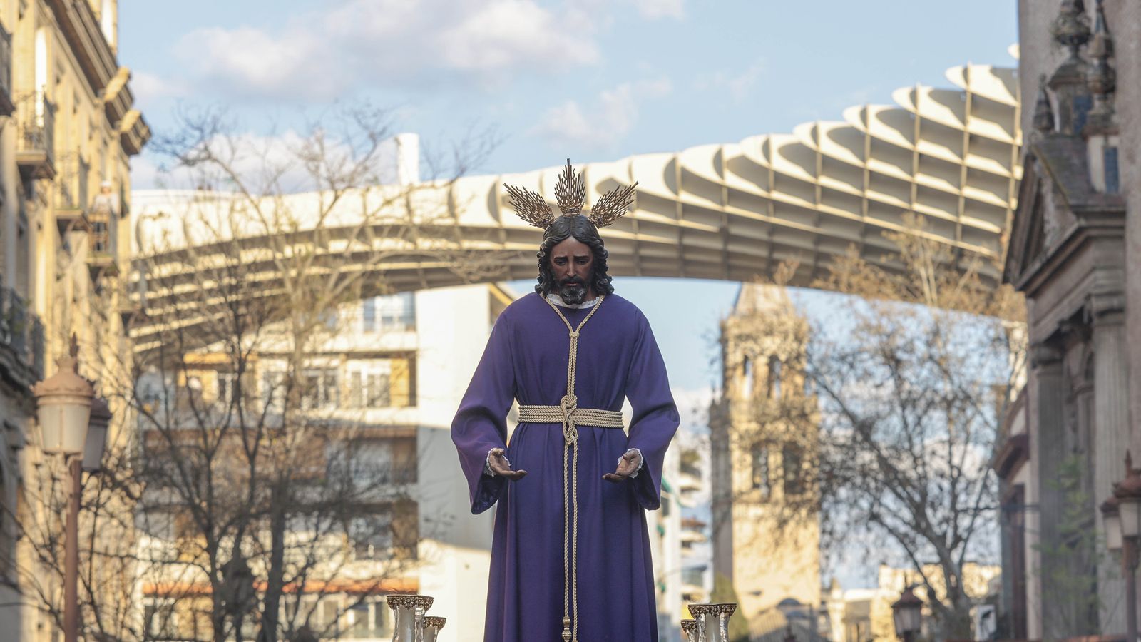 El traslado de los Panaderos a su capilla en imágenes