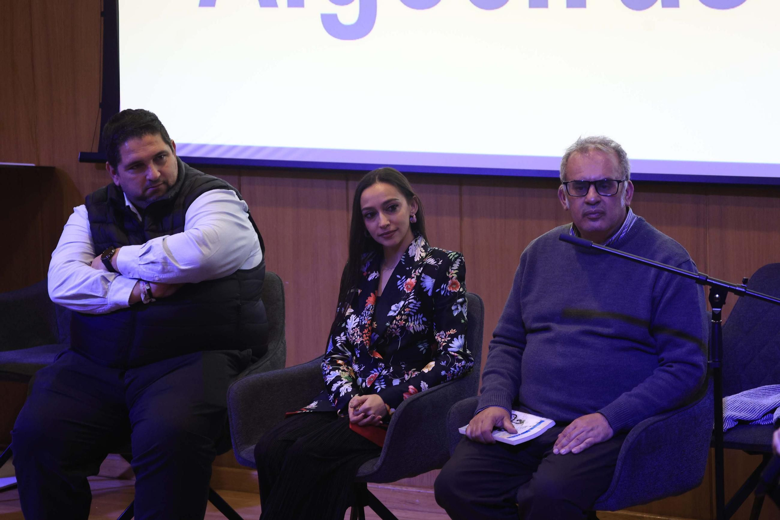 Las fotos de la entrega del Premio Rafael Viso 2025 para jóvenes creadores a la cantante algecireña Naomí Santos