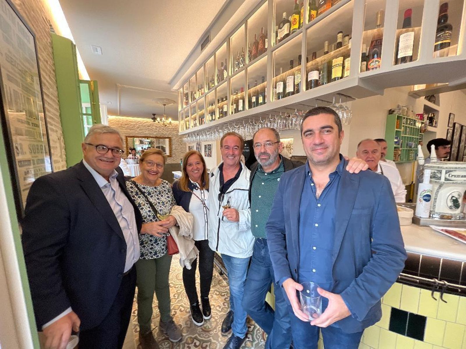 Las imágenes de la inauguración del Bar Las Banderas.