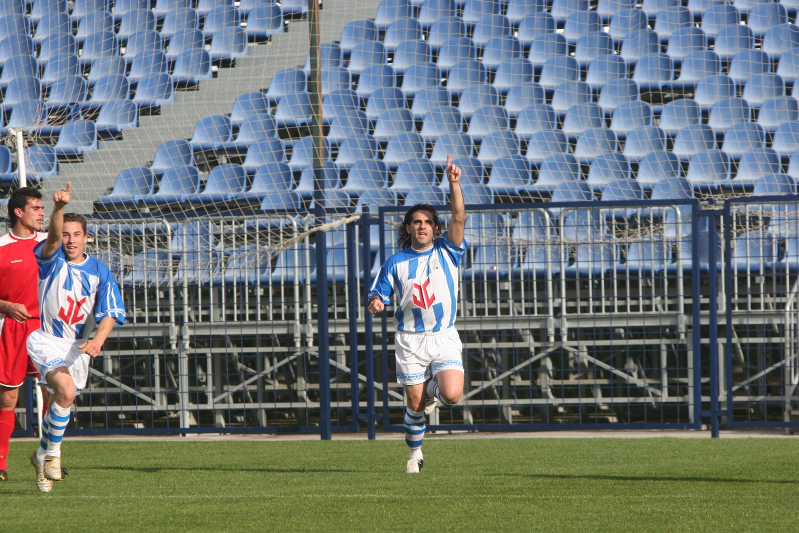 Fajardo celebra un gol durante su etapa en el Jerez Industrial