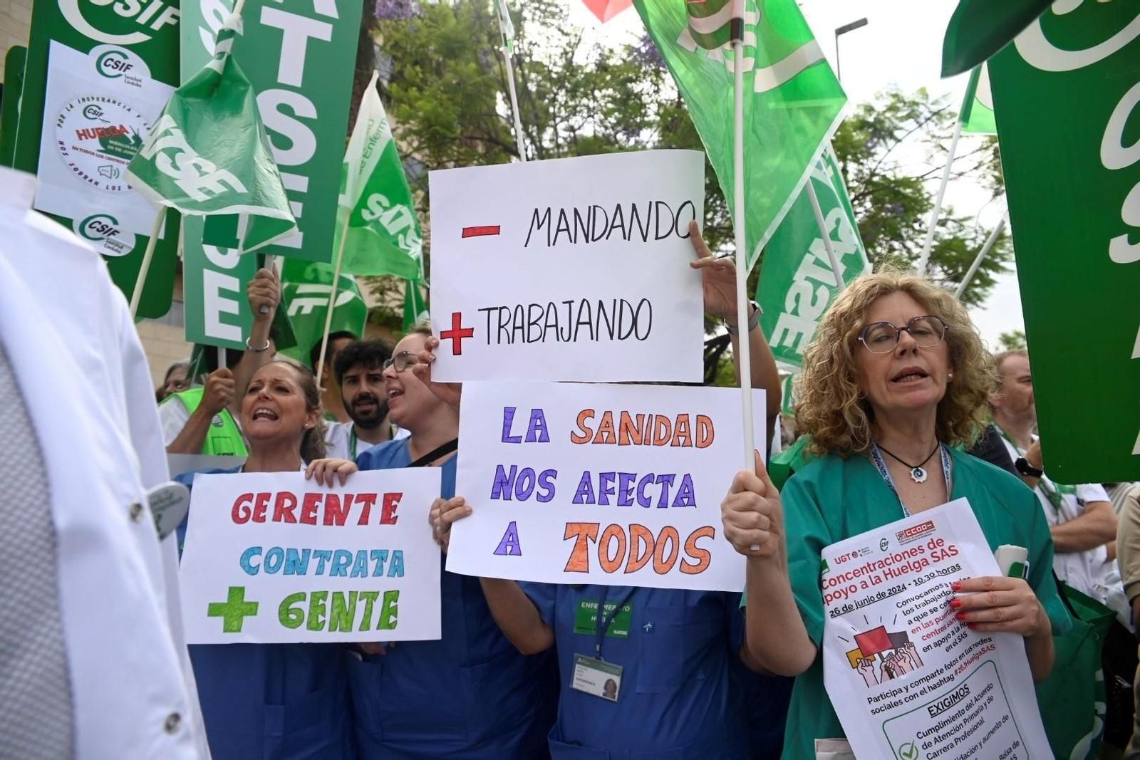 Las imágenes de la protesta de los sanitarios de Córdoba