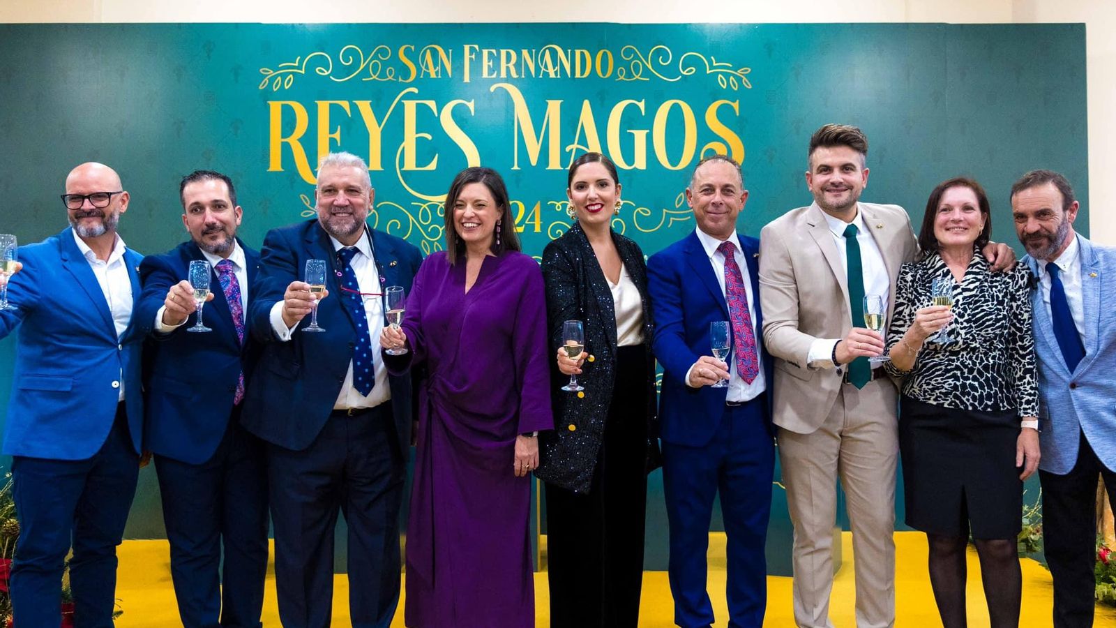 Los Reyes de la Navidad ya tienen sus coronas en San Fernando