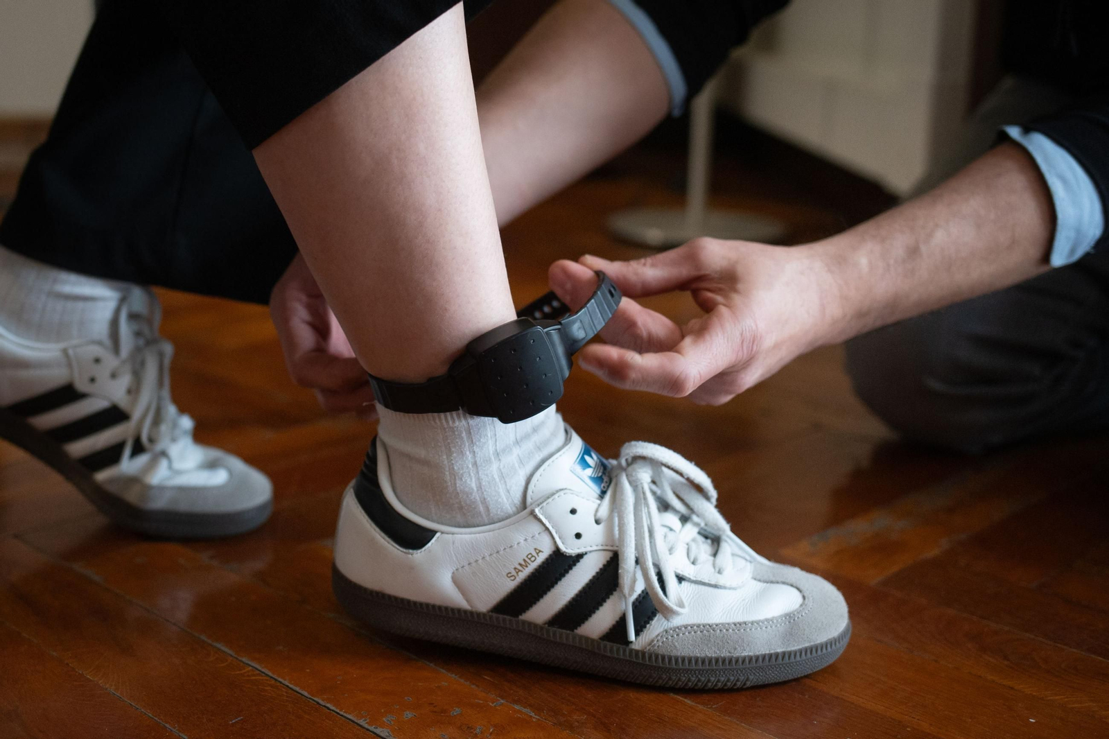 Colocación de pulsera telemática