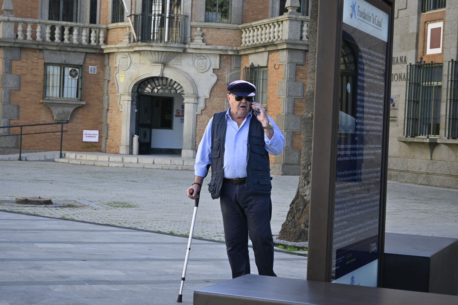 Exposición fotográfica `De Polo a Polo´ en imágenes