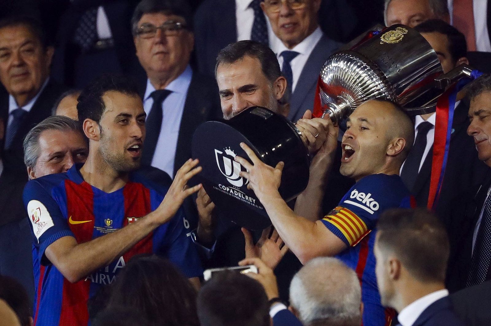 Las imágenes de la final de la Copa del Rey entre el Barcelona y el Alavés