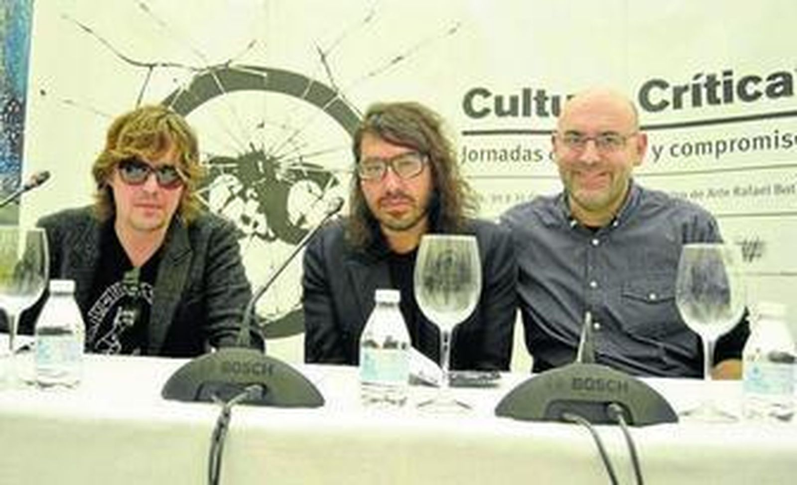 Vegas, Vacas y Lenore, ayer, en el Centro de Arte Rafael Botí.