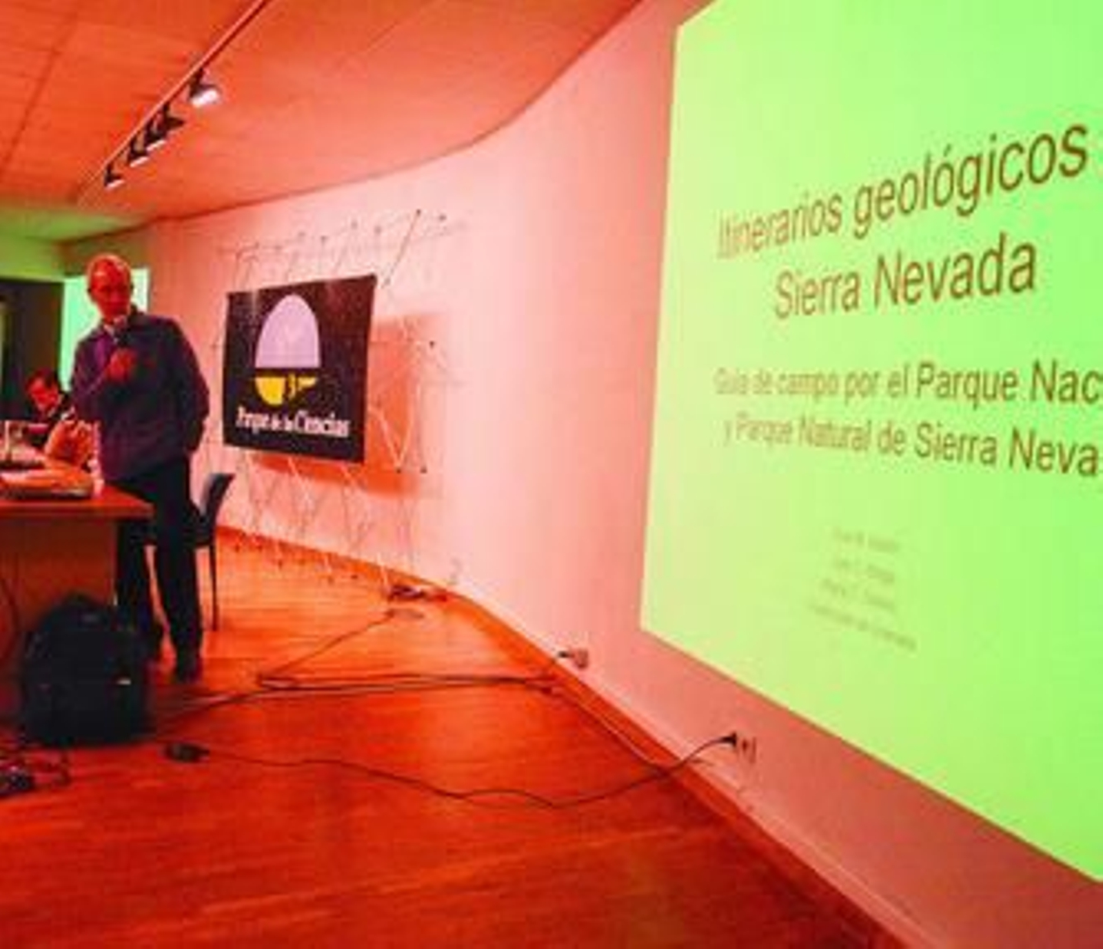 El Parque de las Ciencias acogió ayer la presentación de la guía.