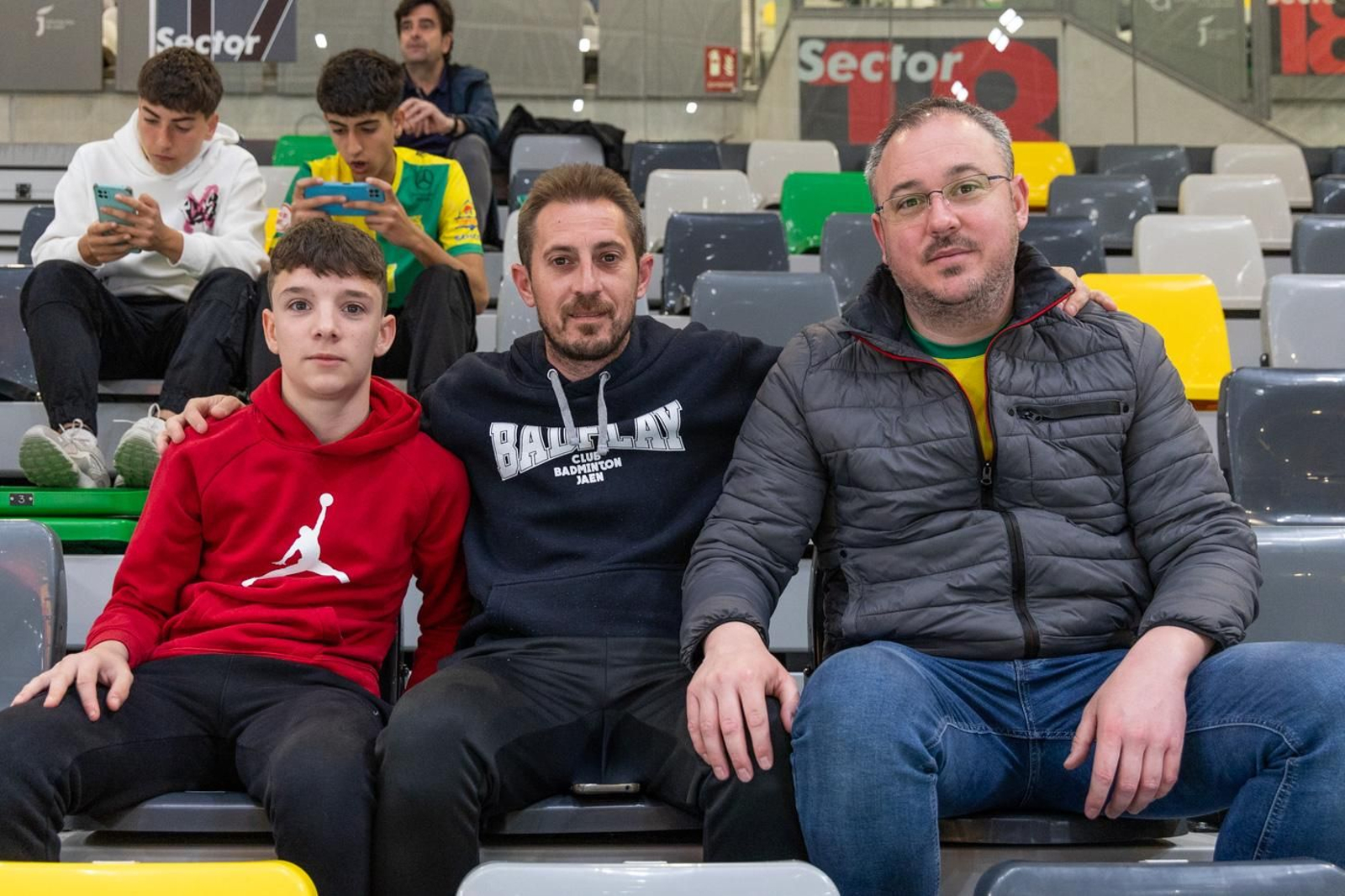 En imágenes: la afición y mejores jugadas del Jaén FS - Jimbee Cartagena