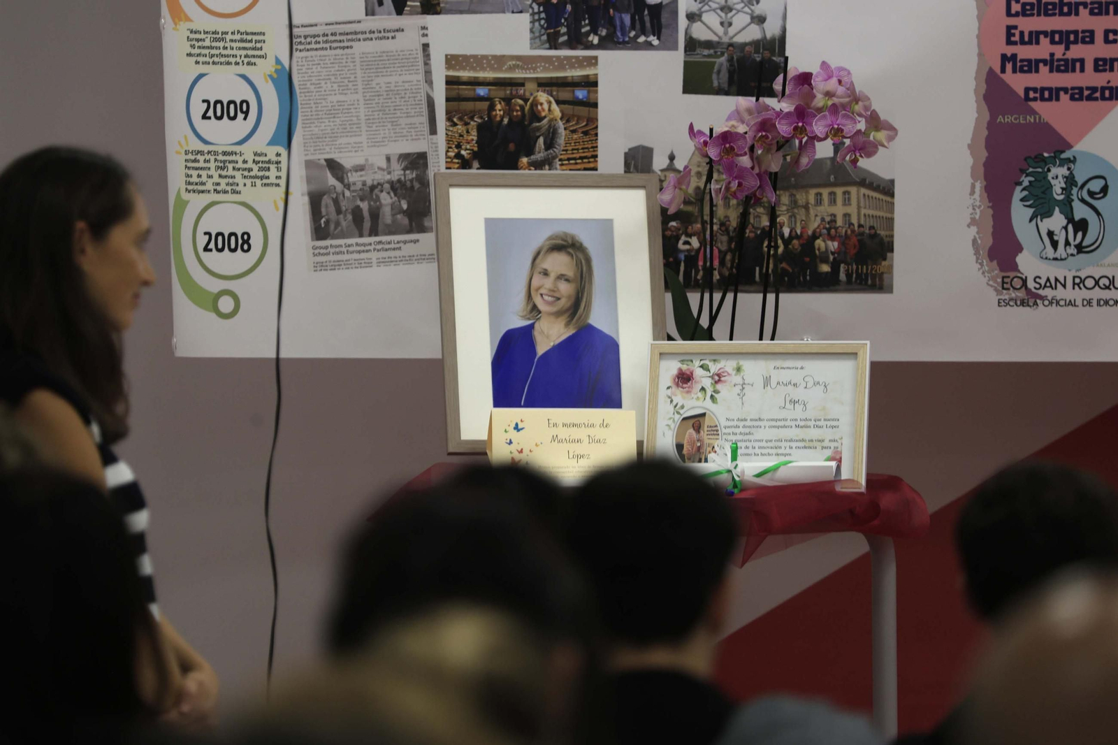 Las fotos del homenaje póstumo a Marian Díaz, directora de la Escuela Oficial de Idiomas de San Roque