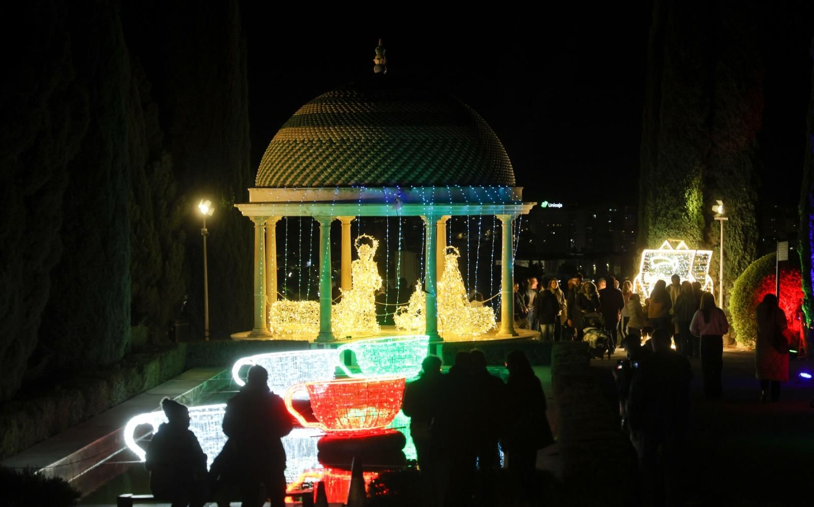 El espectaculo 'La Navidad en el Jardín de las Maravillas¡ en el Jardín Botánico, en imágenes