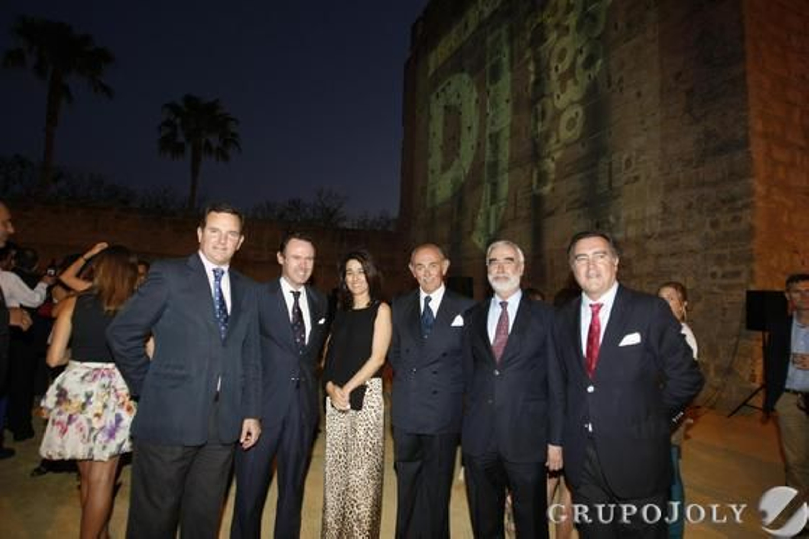 Norman Martel, Carlos de Parias, Elma Caballero, Felipe Morenés, Santiago Bolíbar, José Ramón Estévez.

Foto: Manuel Pascual · Miguel Angel Gonzalez · Manuel Aranda