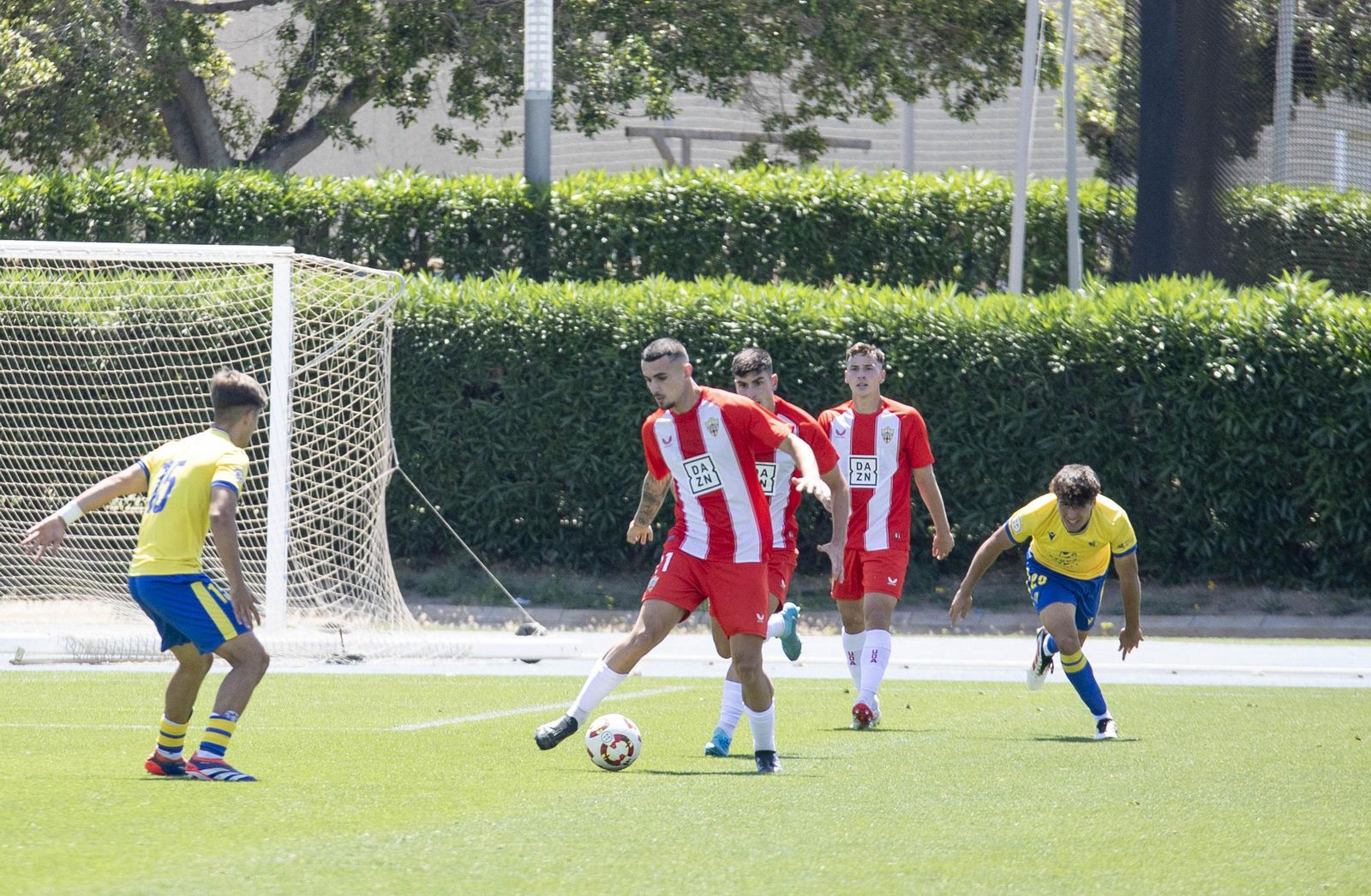 Partido de Segunda RFEF entre el Almería B y el Cádiz Mirandilla