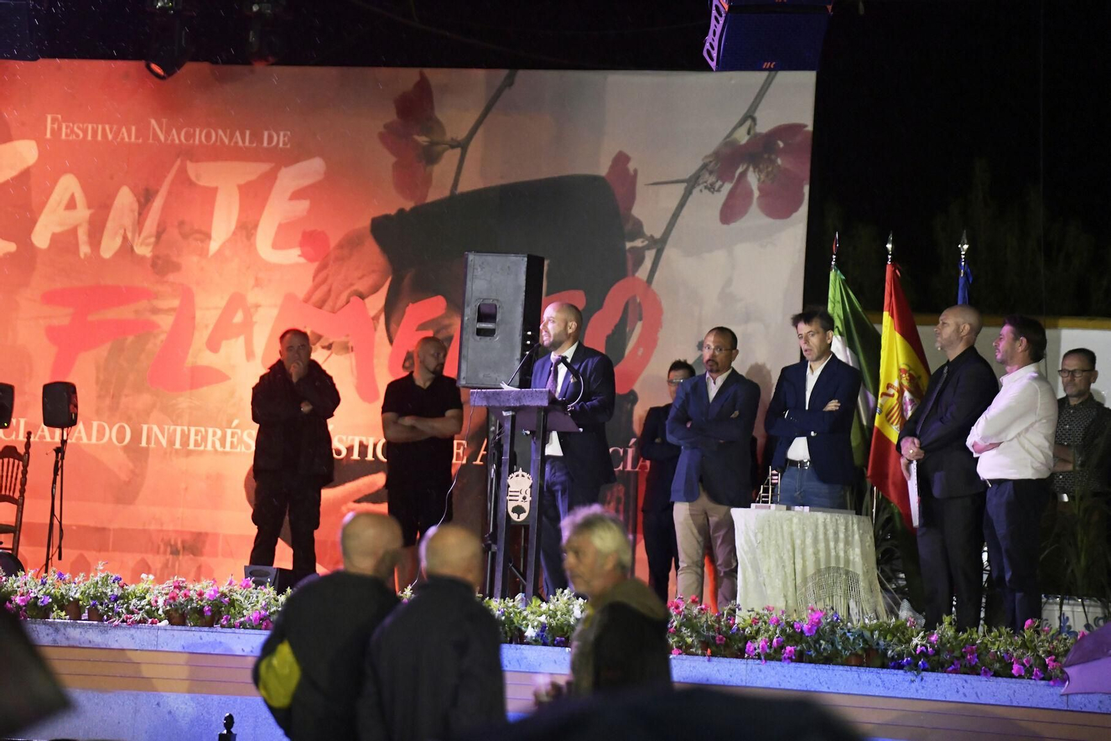 La lluvia irrumpe en el Festival Nacional de Cante Flamenco de Ogíjares