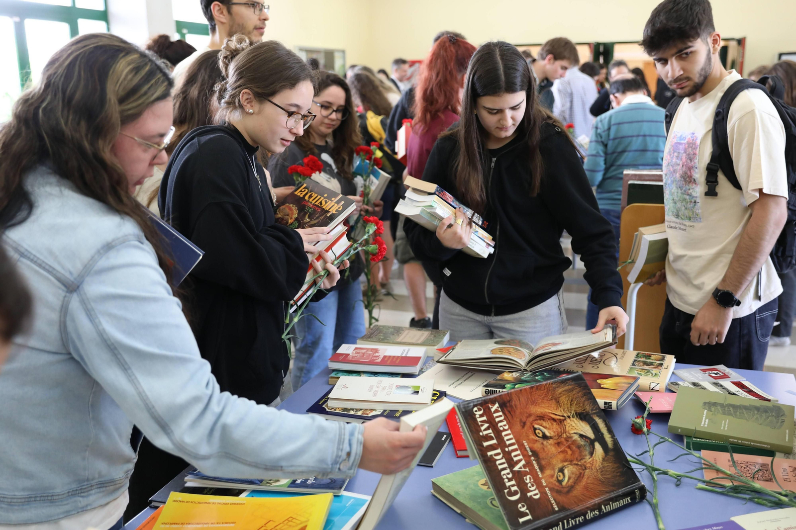 La Universidad de Córdoba celebra el Día del Libro, en imágenes