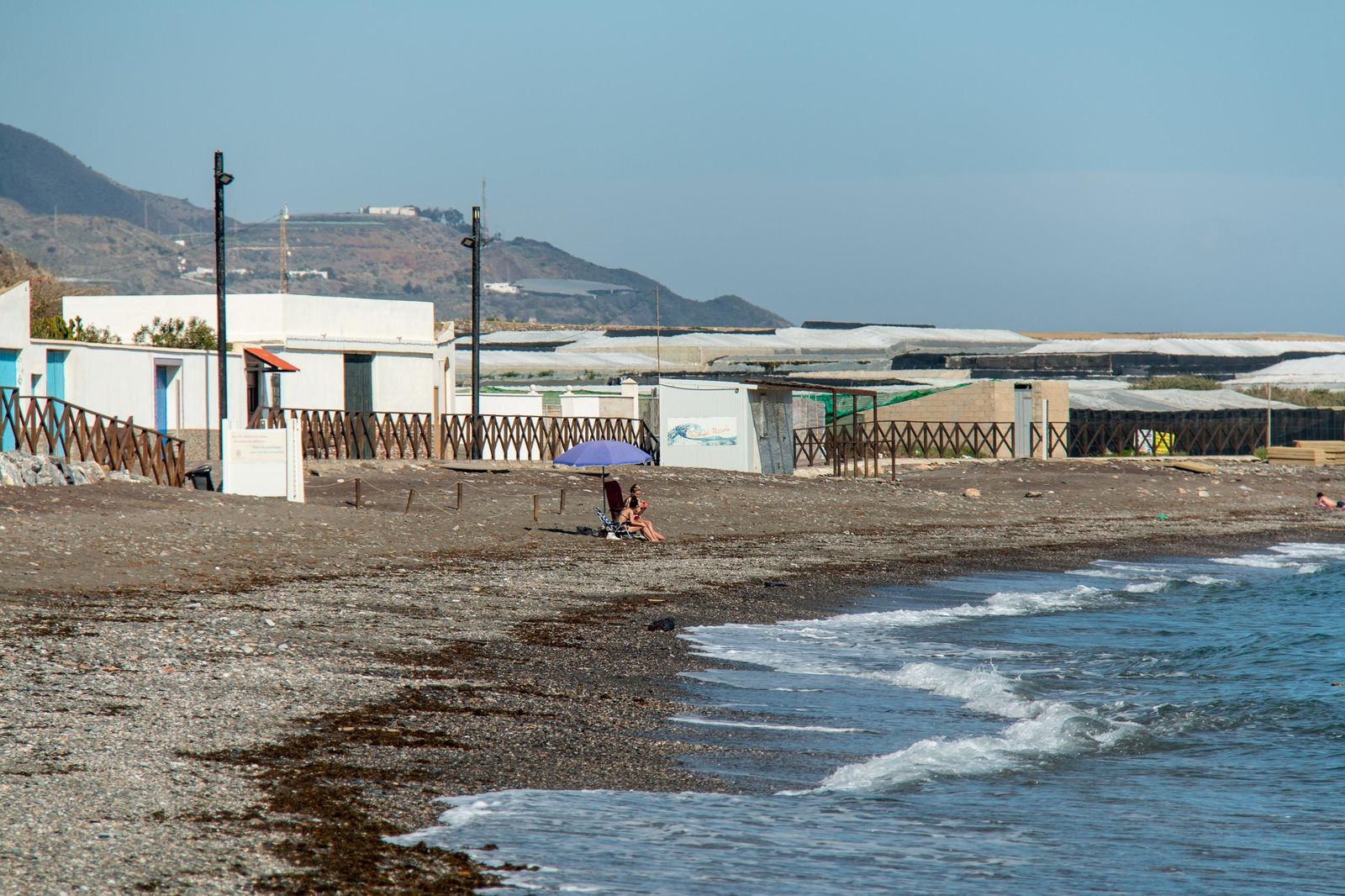 Así están las playas de Granada a pocos días de la Semana Santa