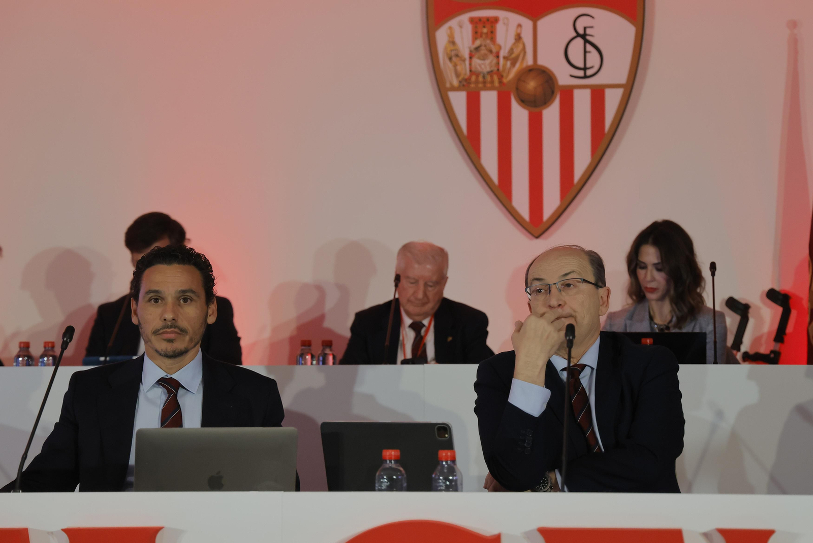 Las fotos de la Junta General de Accionistas del Sevilla fc