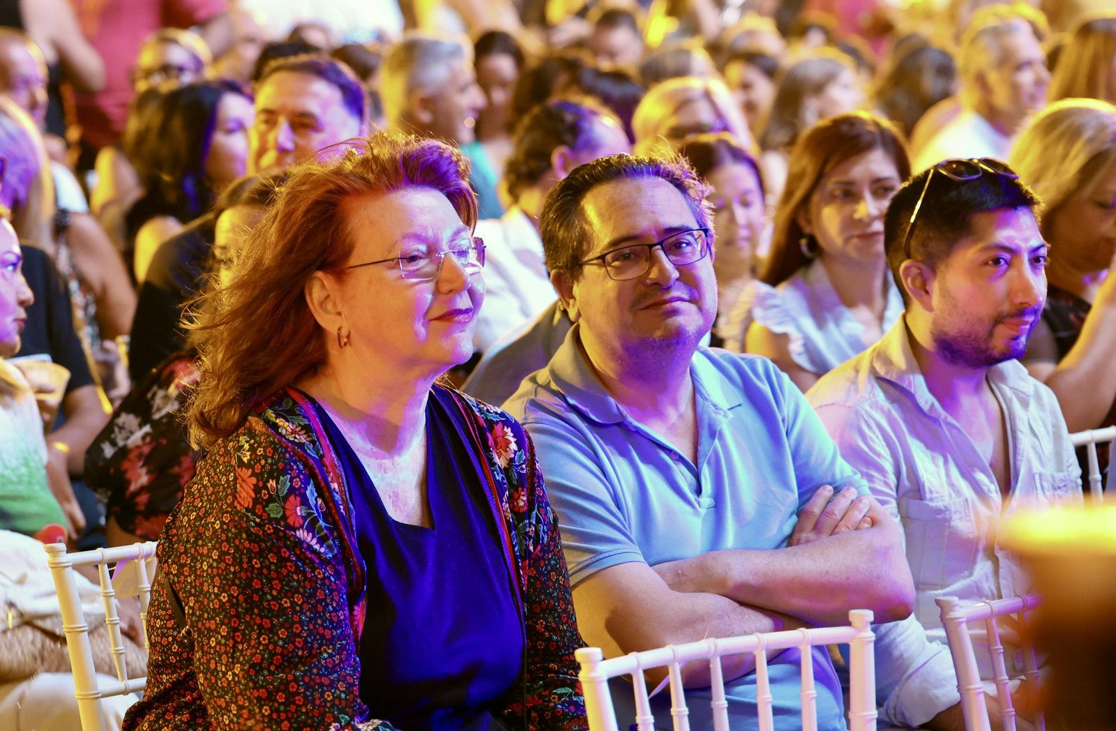 Búscate en el concierto de Hombres G