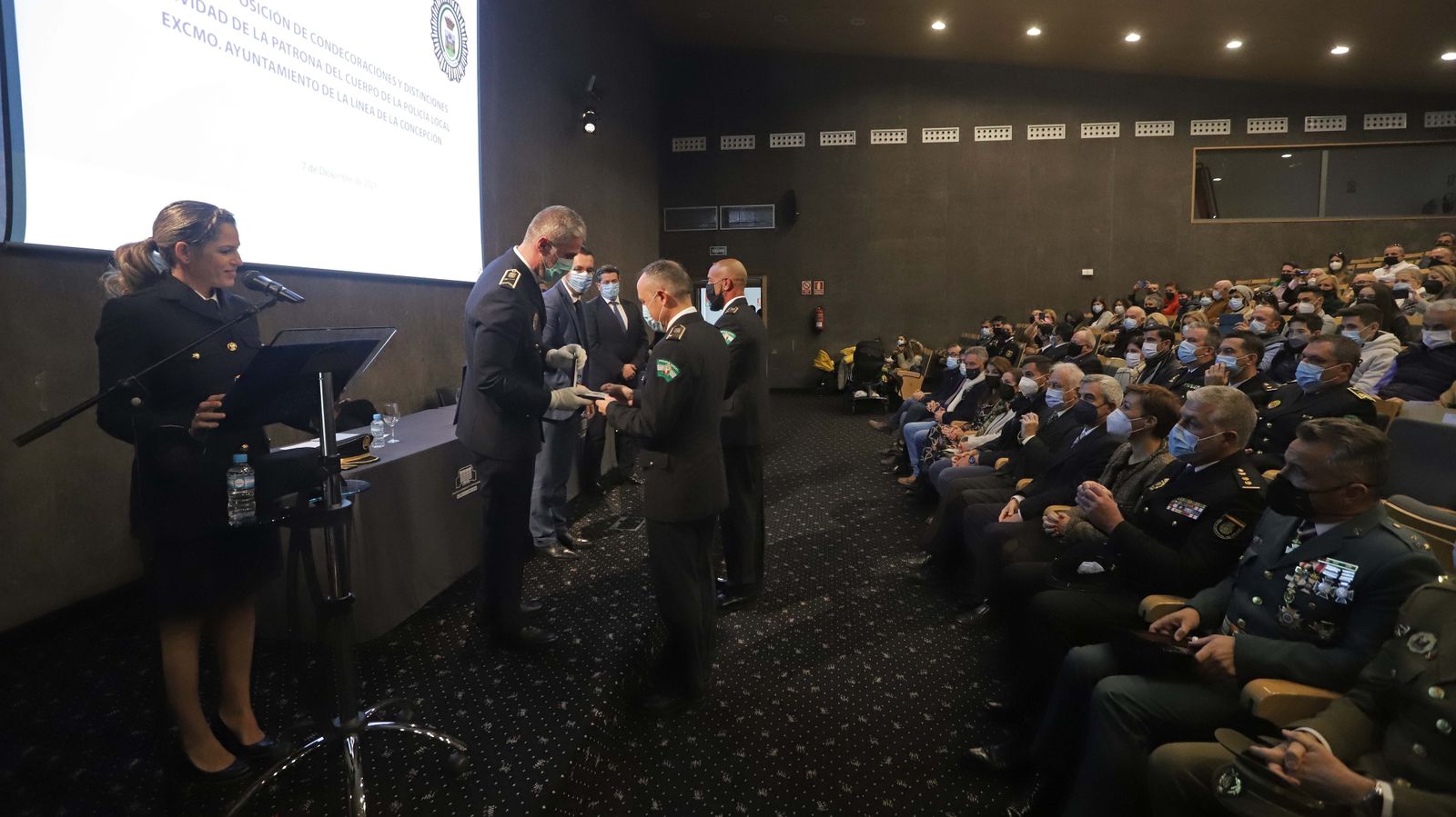 Fotos de la entrega de condecoraciones y reconocimientos de la Policía Local de La Línea