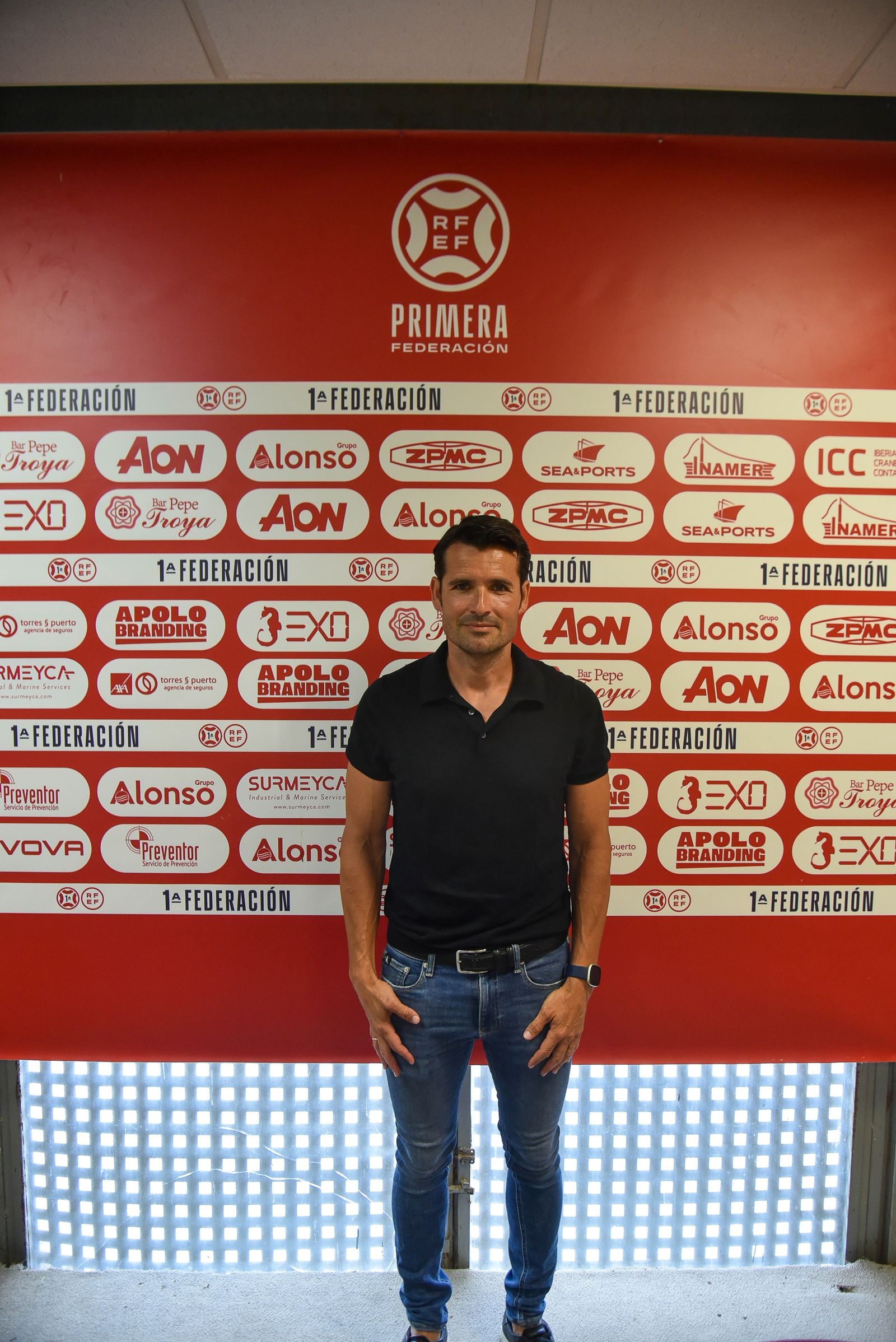 Las fotos de la presentación de Lolo Escobar como entrenador del Algeciras CF
