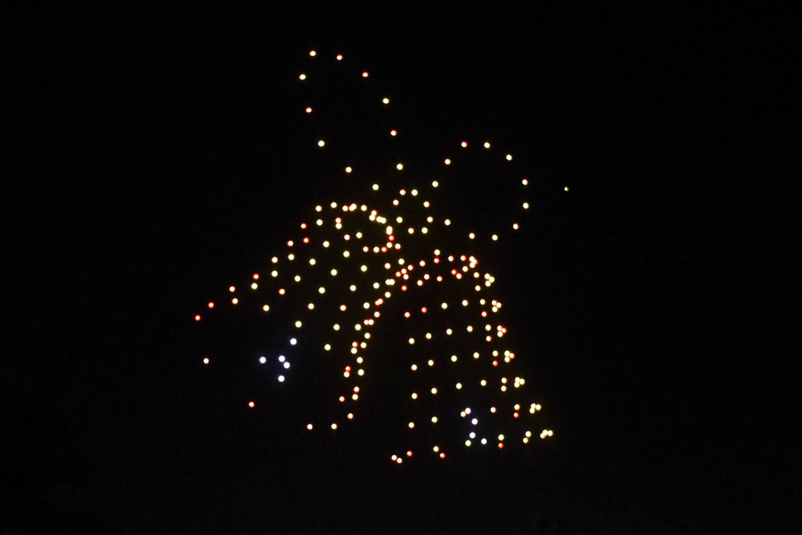 Fotos del espectáculo de Navidad con drones en La Línea