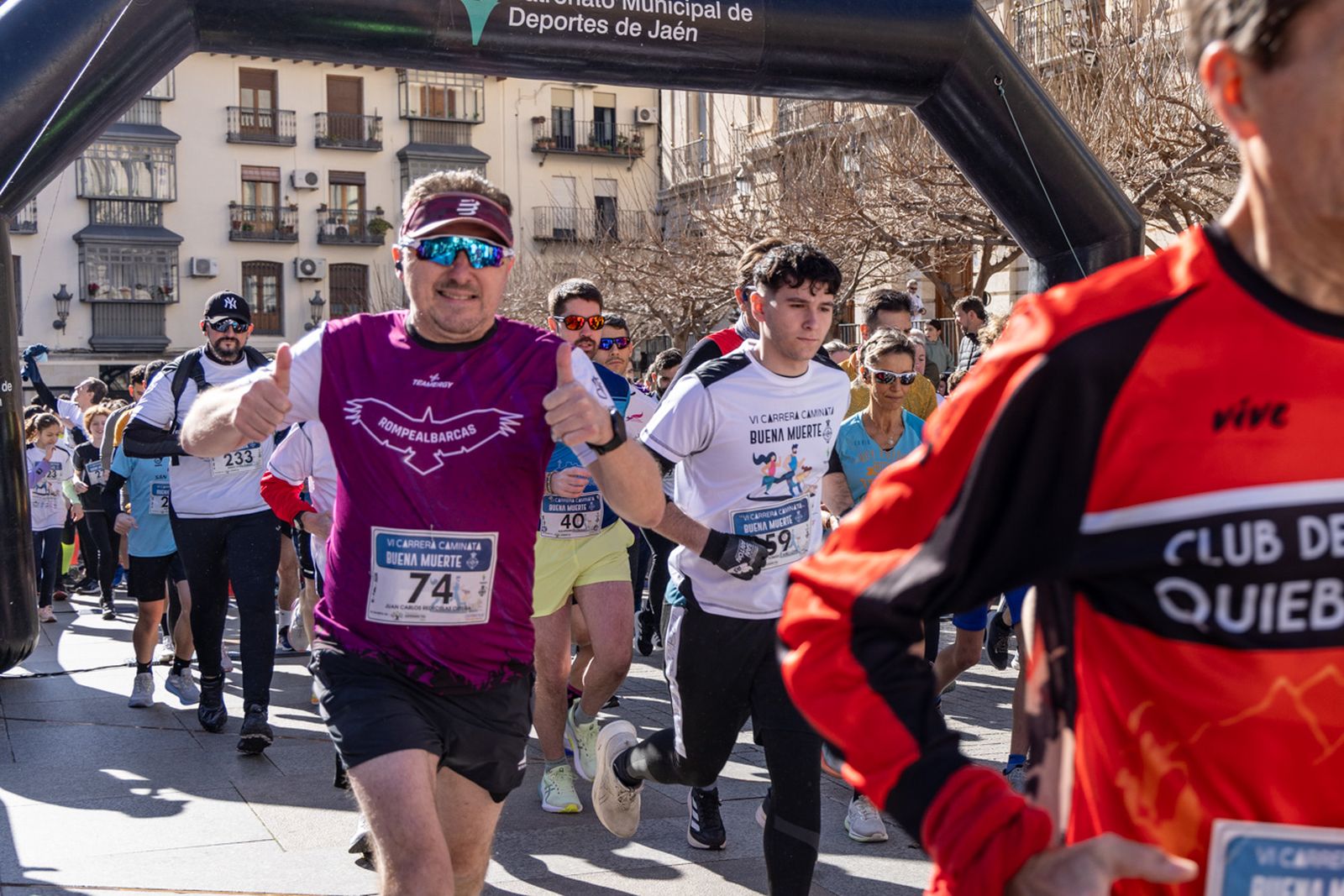 En imágenes: deporte y solidaridad se dan la mano en la VI Carrera-Caminata de la Hermandad de la Buena Muerte (1)