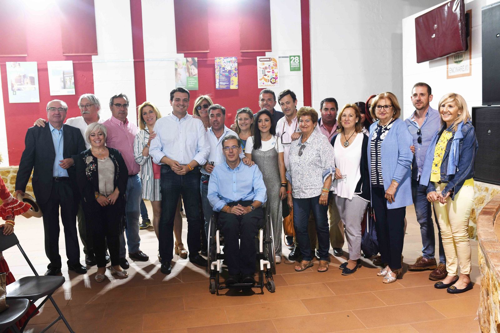 El PP dice que impulsará el cambio de la LOUA para dar luz y agua a las parcelas.