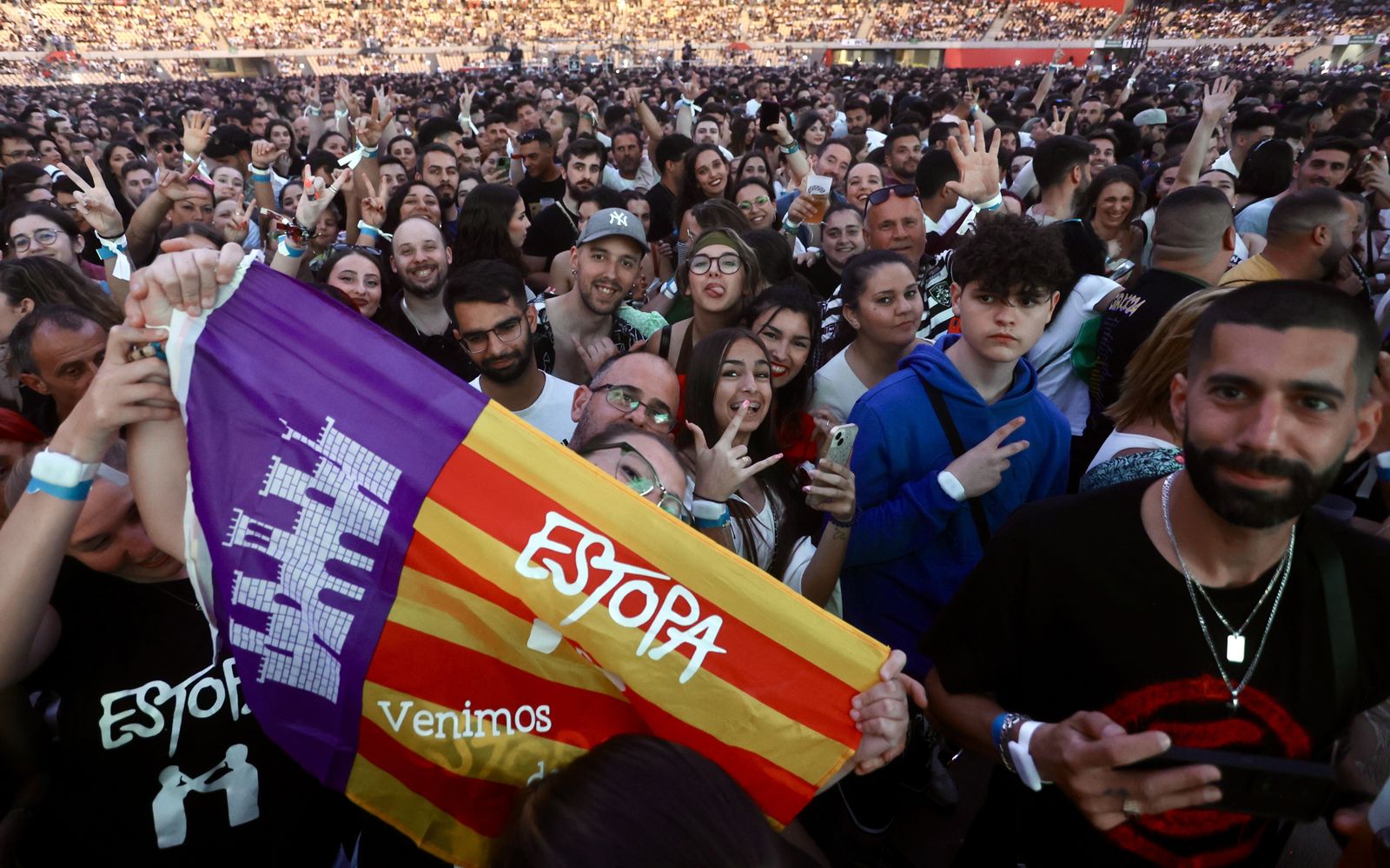 Búscate en el concierto de Estopa