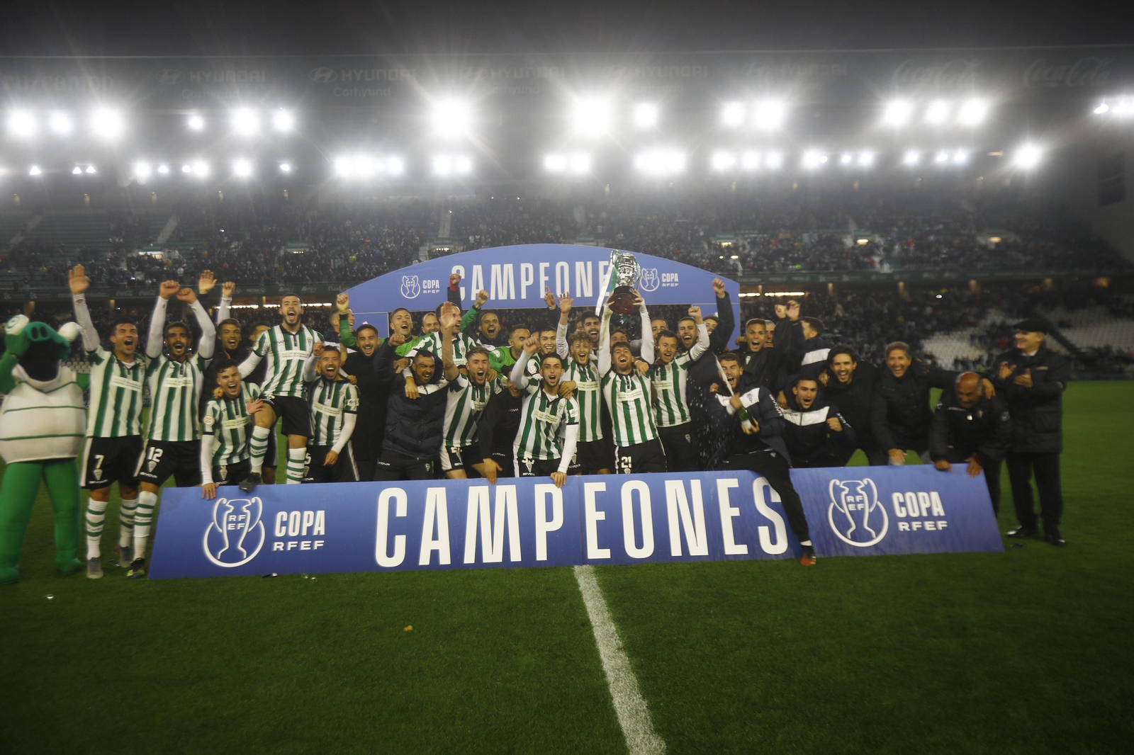 El Córdoba  CF se proclama campeón de la Copa RFEF, en imágenes